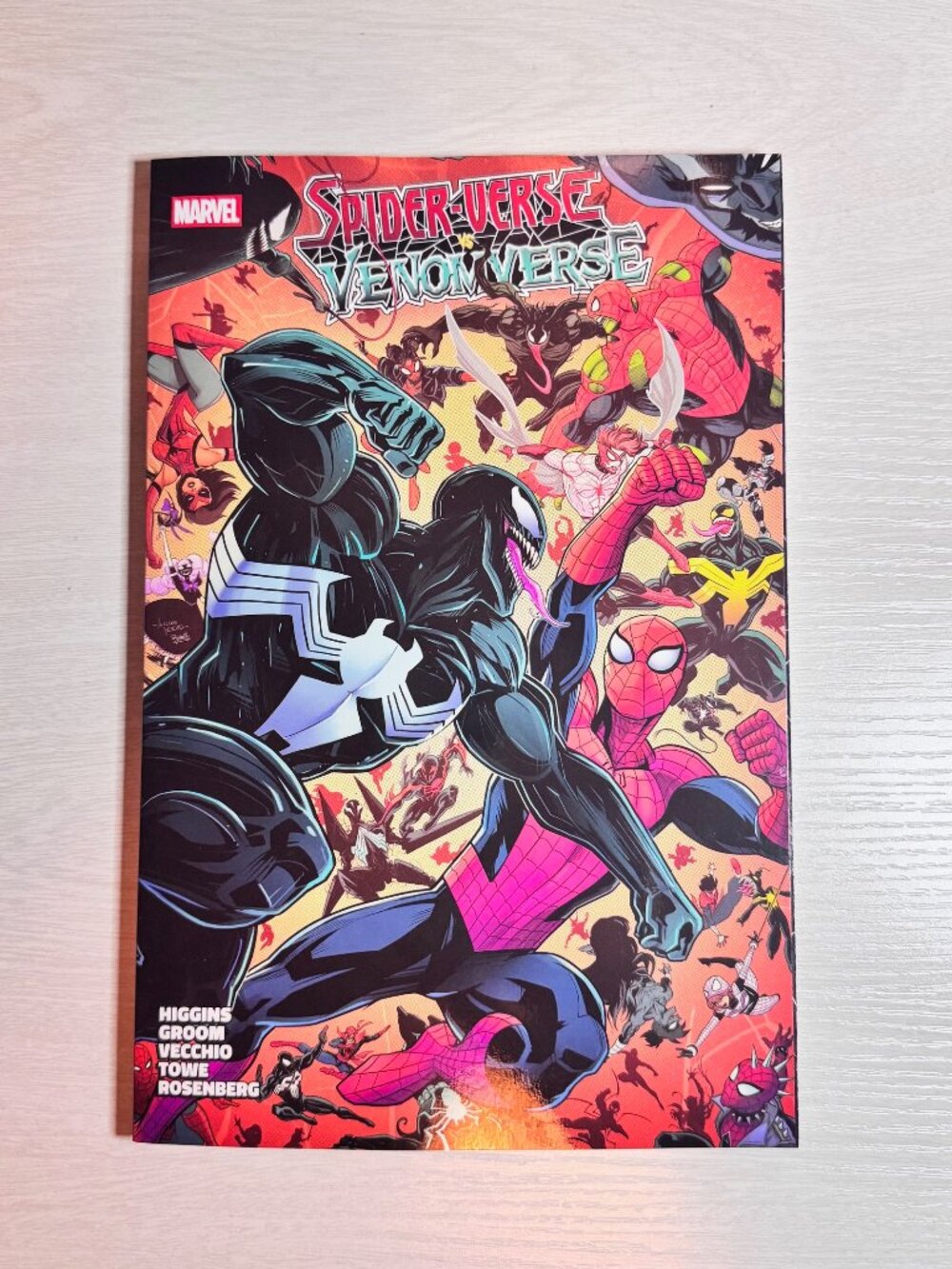 SPIDER-VERSE VS VENOMVERSE GRAPHIC NOVEL Marvel Comics Kyle Higgins TPB